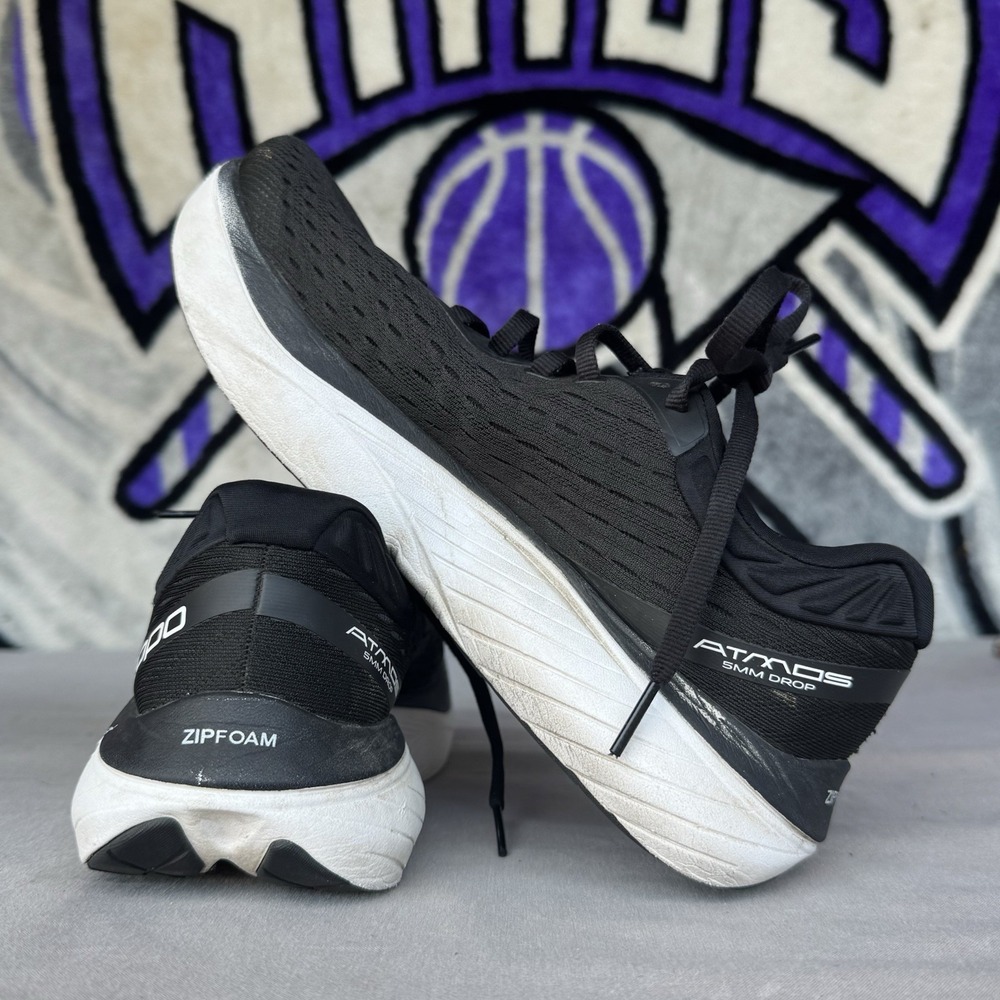 Size 9.5 - Topo Athletic Atmos Running Shoes Sneaker Wide Black ZipFoam - Picture 9 of 10